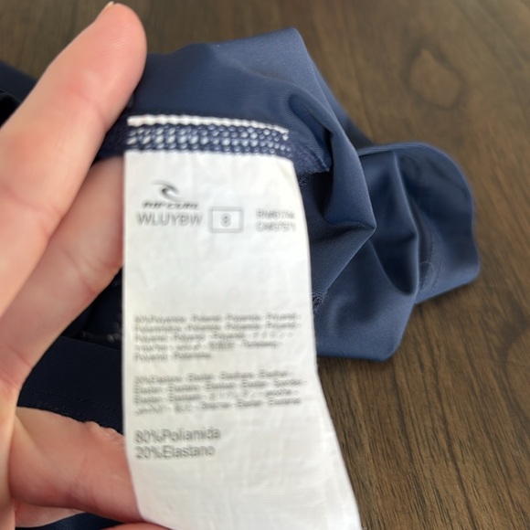 RipCurl Rashgaurd - Picture 4 of 4